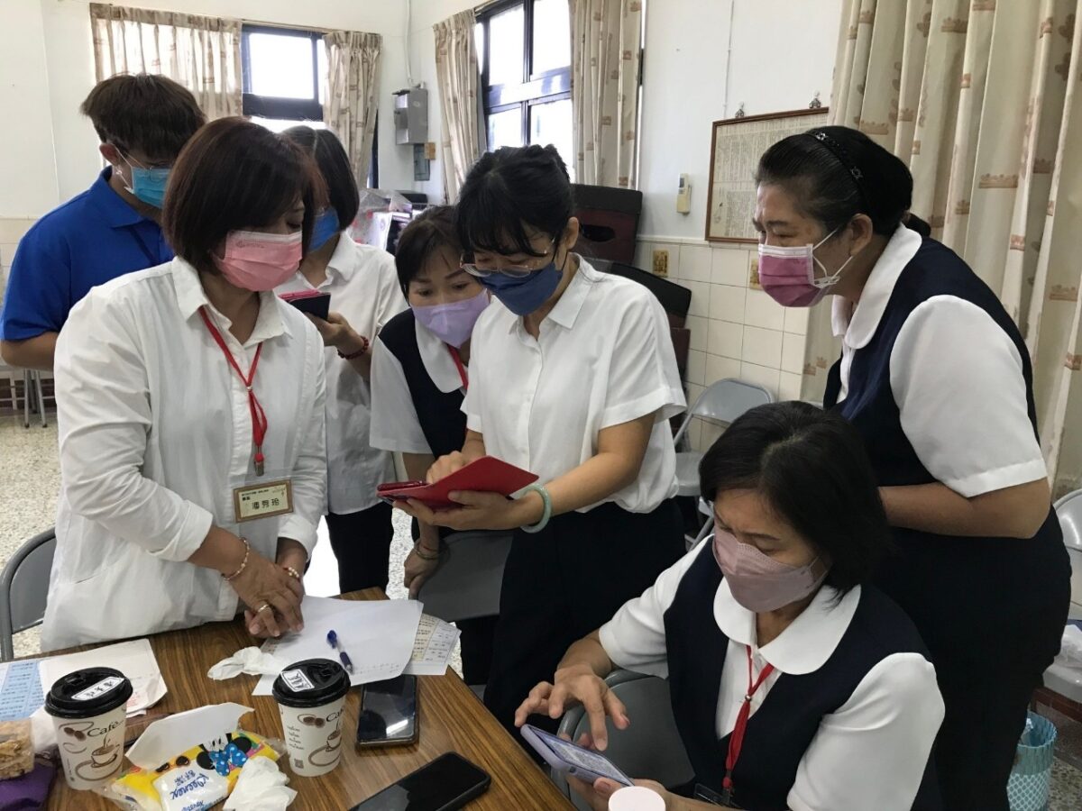 LINE_ALBUM_20221001_誠一宮學士專班開學典禮暨揭牌儀式成立大會_221019_17